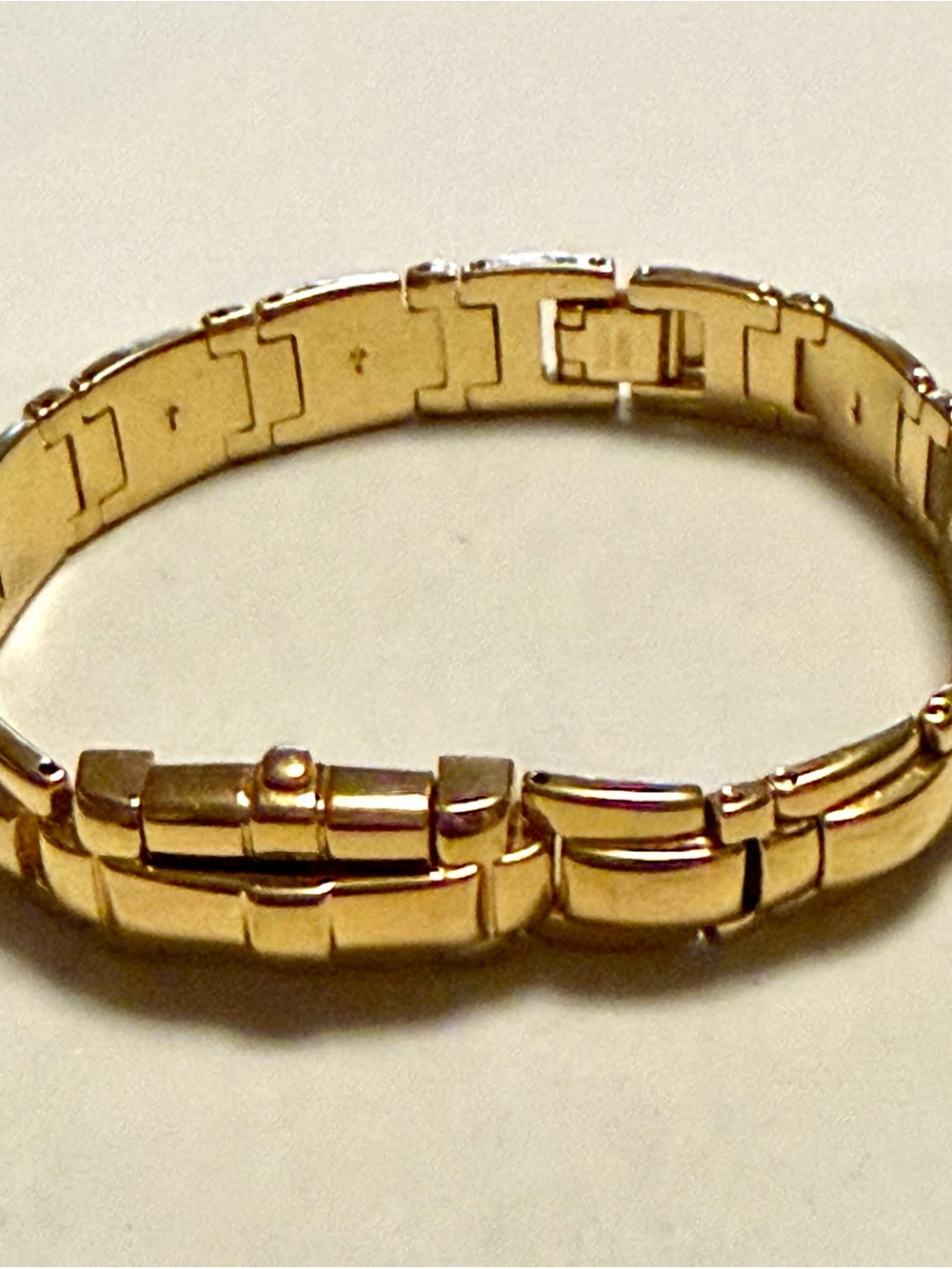 Citizen Peek A Boo Women's Watch Gold Tone Black Face 8.5” - Picture 6 of 8